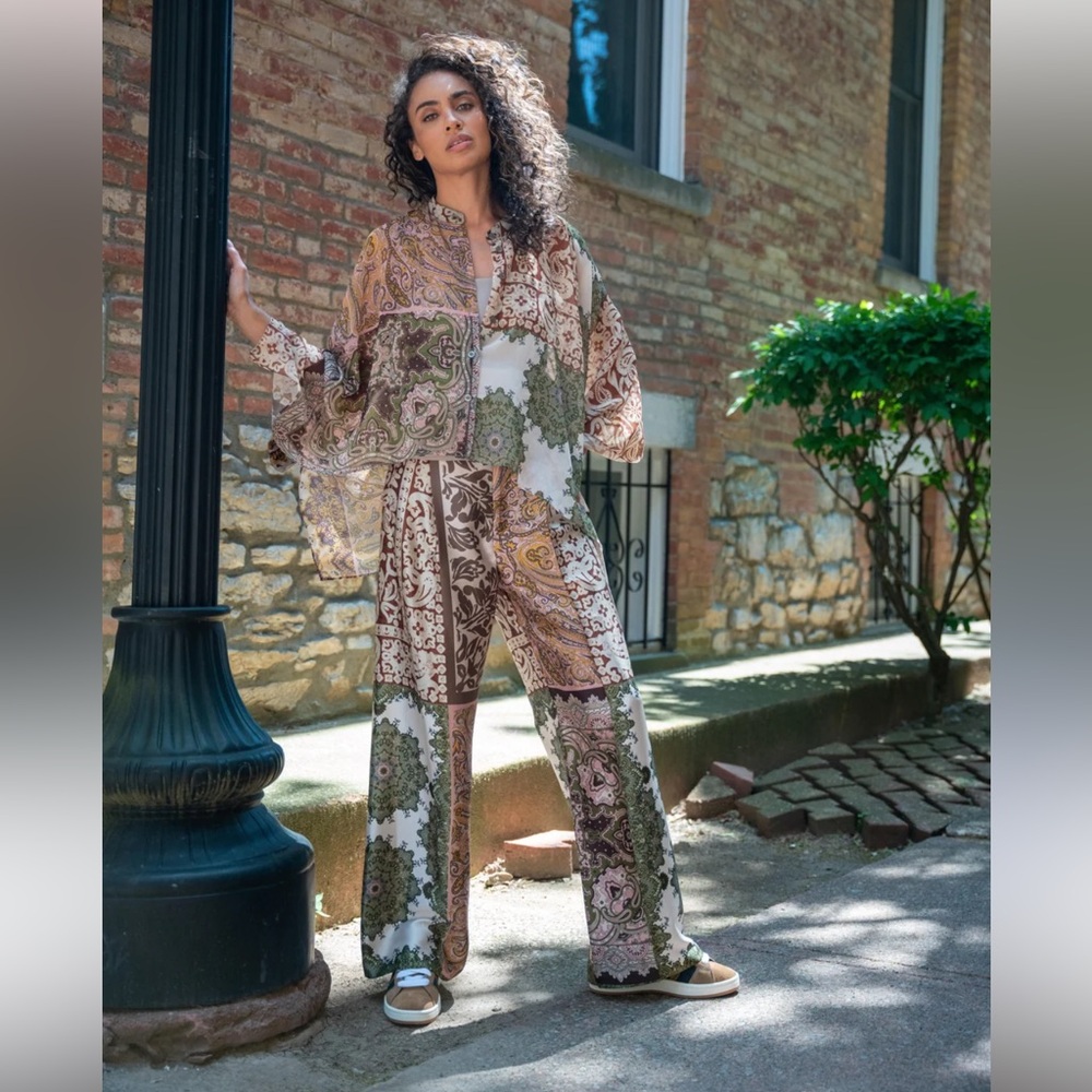 Zara Brown Patterned Trousers